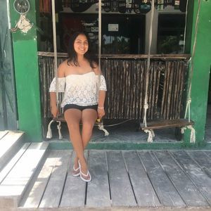 Meet your Posher, Maria josefina